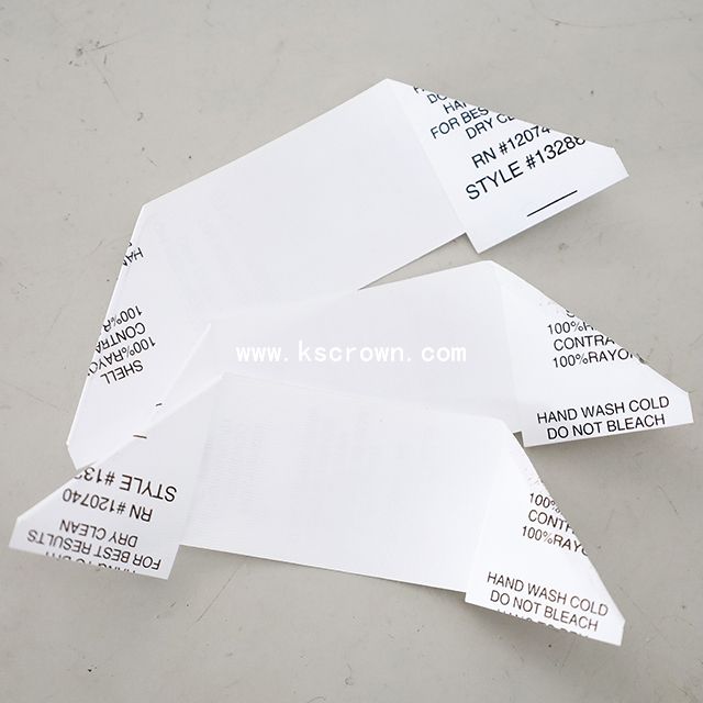 Clothing Label Cutting and Folding Machine